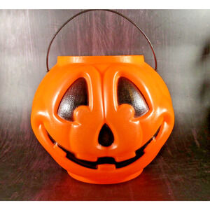 Vtg Norfolk Halloween Trick-or-Treat Pumpkin Bucket Blow Mold Made in USA Orange